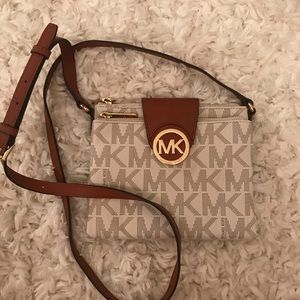Michael Kors Fulton Crossbody - NWOT